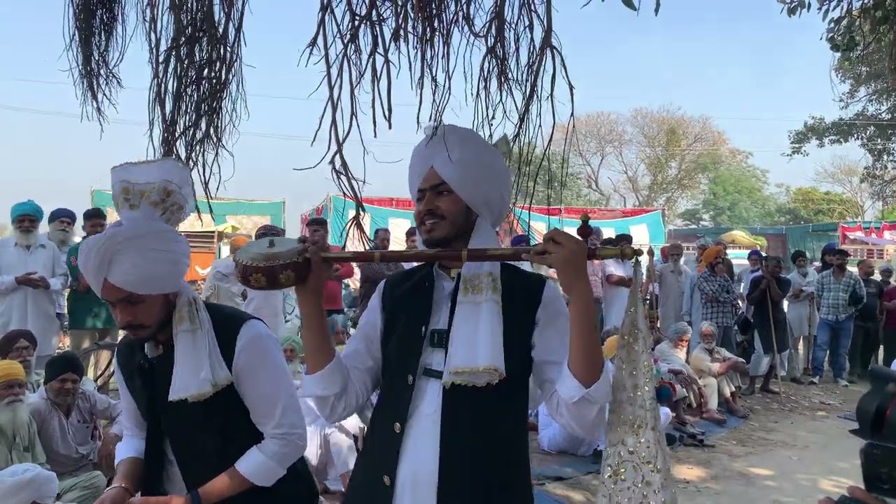 ਪੁਰਾਣੇ ਰੀਤੀ ਰਵਾਜਾਂ ਨਾਲ ਭਰਿਆ ਮੇਲਾ ਜਰਗ ਦਾ ਚਾਦਰੇ ਤੁਰਲੇ ਵਾਲੇ ਵੀਰਾਂ ਨੇ ਲਾਈਆਂ ਰੌਣਕਾਂ ਪਿੱਪਲਾ ਧੱਲੇ ਗੂੱਜੇ