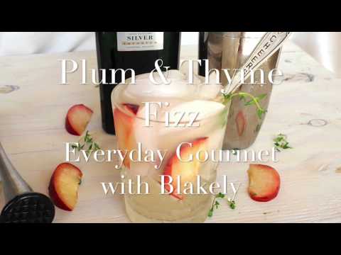 cocktail-recipe:-plum-thyme-fizz-by-everyday-gourmet-with-blakely