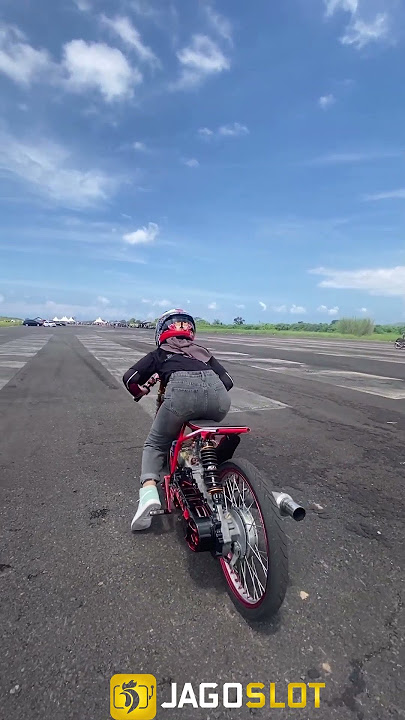 Joki cantik #shorts #jagoslot #jokicantik #cewekmotor #dragbike #motordrag #viral #cewek #mio