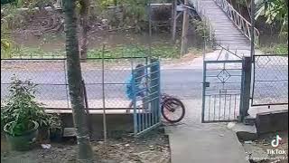 Còn gì nữa đâu mà khóc với sầu 😂kakaka