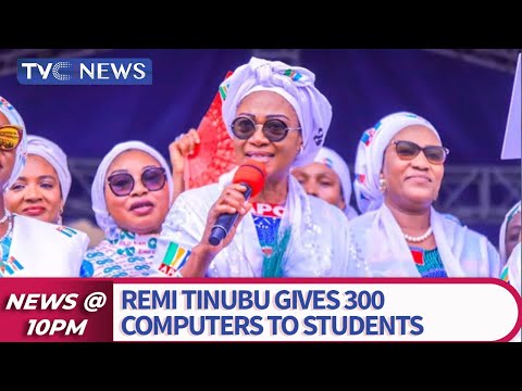 Remi Tinubu Gives 300 Computers To Students