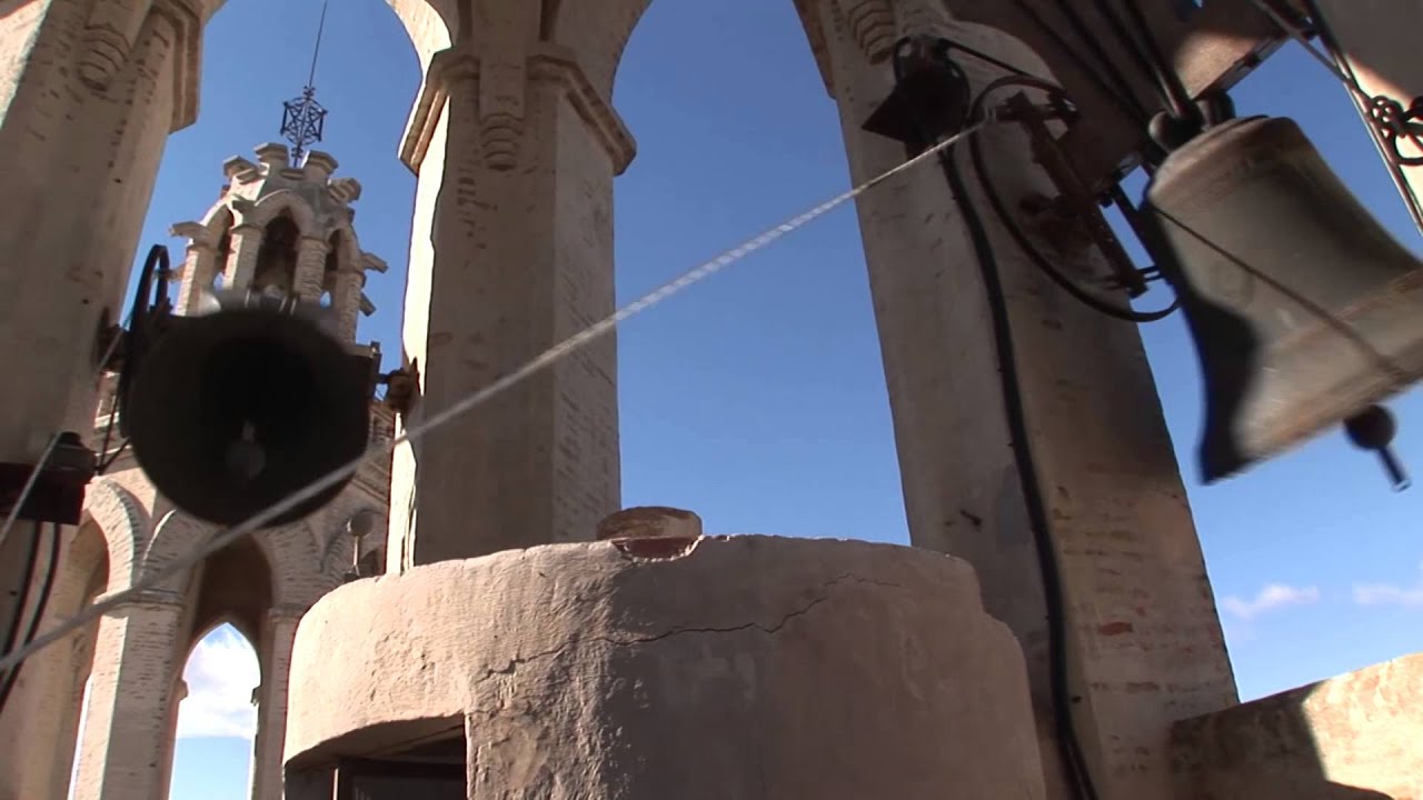 Repic de campanes i traca. Sant Pau 2013. Parròquia de Sant Pere de Ribes