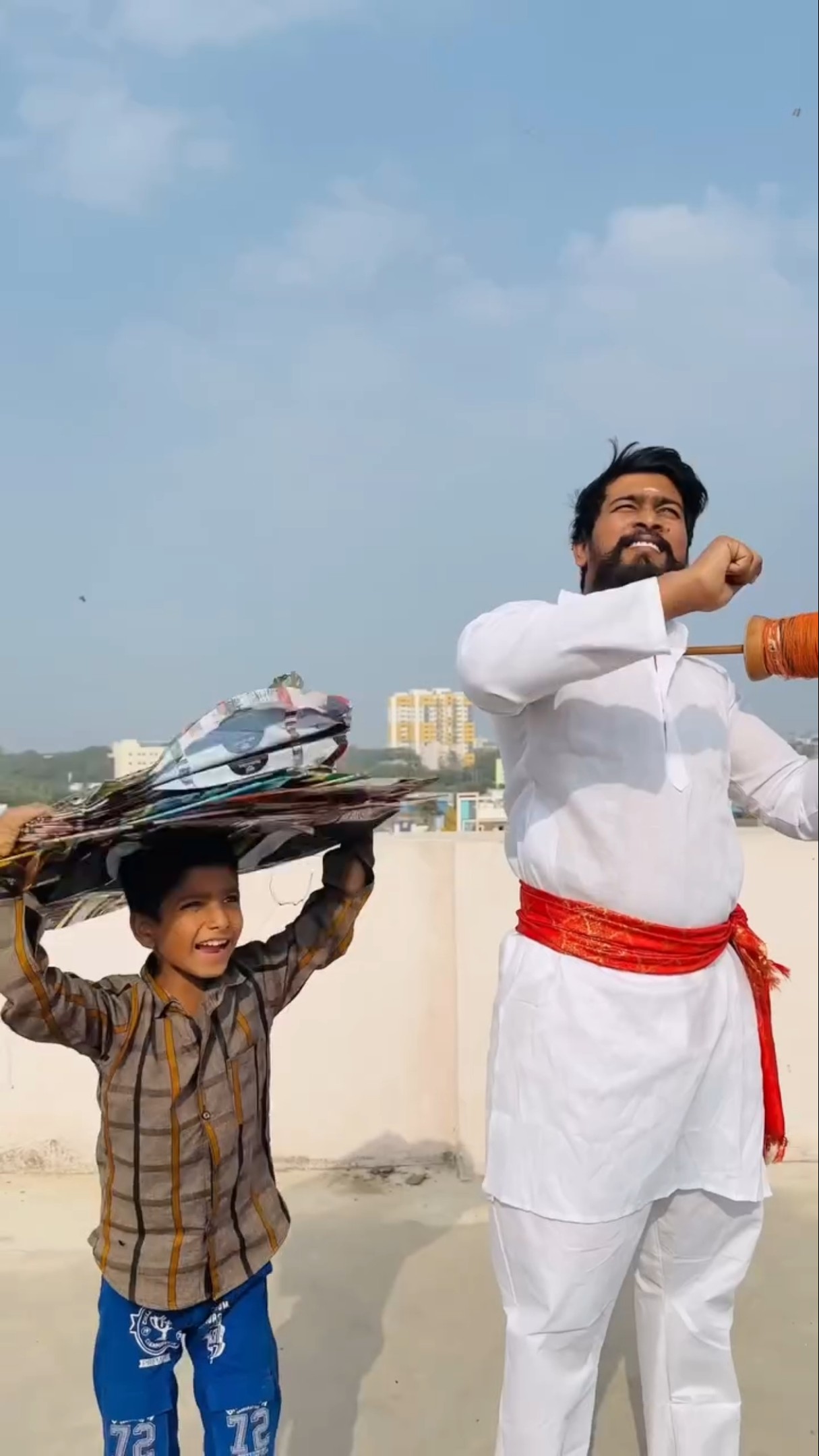 जय हनुमान ?#hindistories #kites #hanuman #sankranthi #kiteflyingfestival