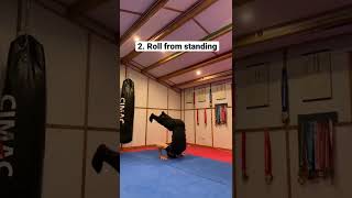 Front flip tutorial🦵*try this on trampoline or soft surface first to prevent injury* screenshot 4