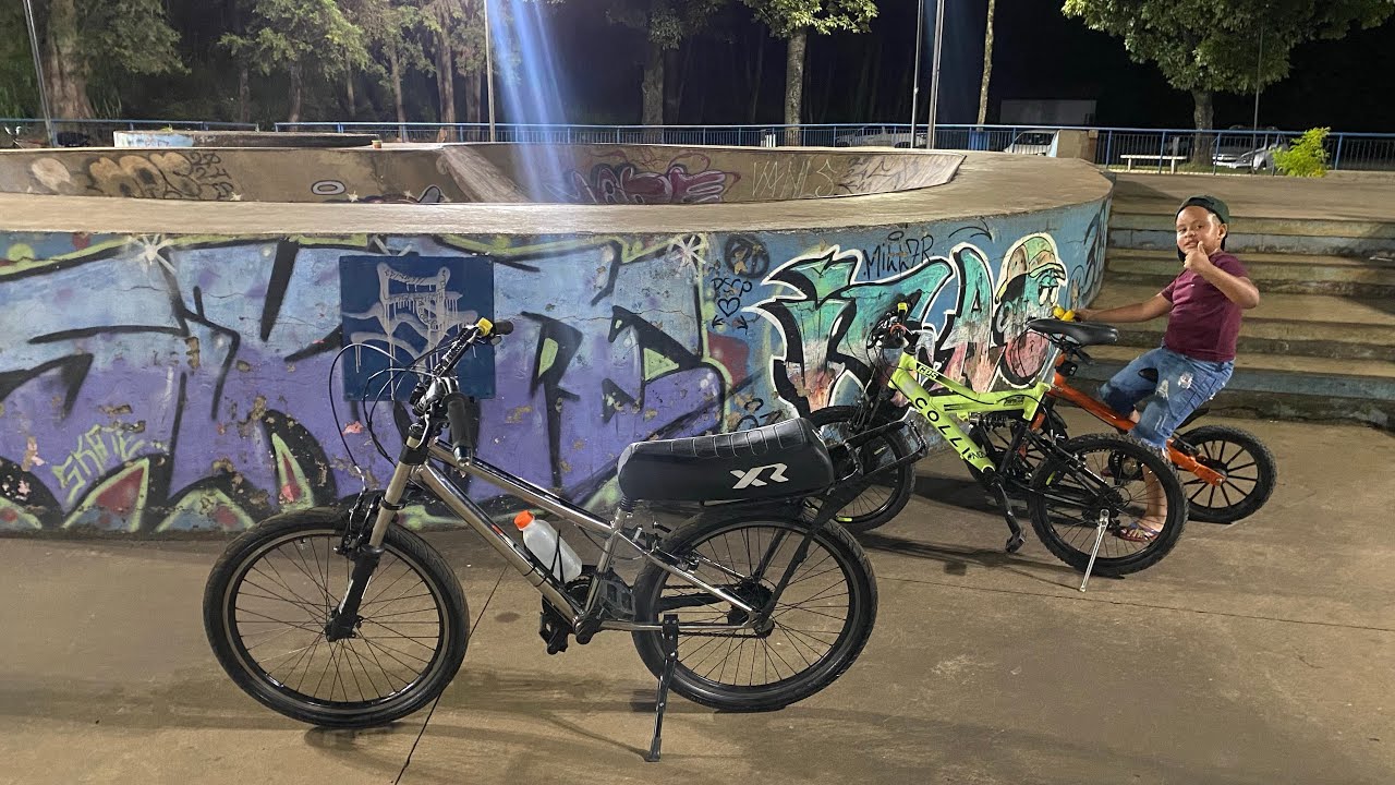 NOITE DE NATAL NA PISTA COM AS BIKES 