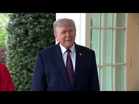 Trump says pope 'very weak on crime and other things'