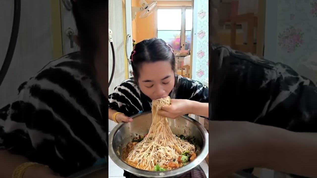 မုန့်တီ အမုန်းဆွဲမယ် သဲလေးတို့ရေ 😋😋