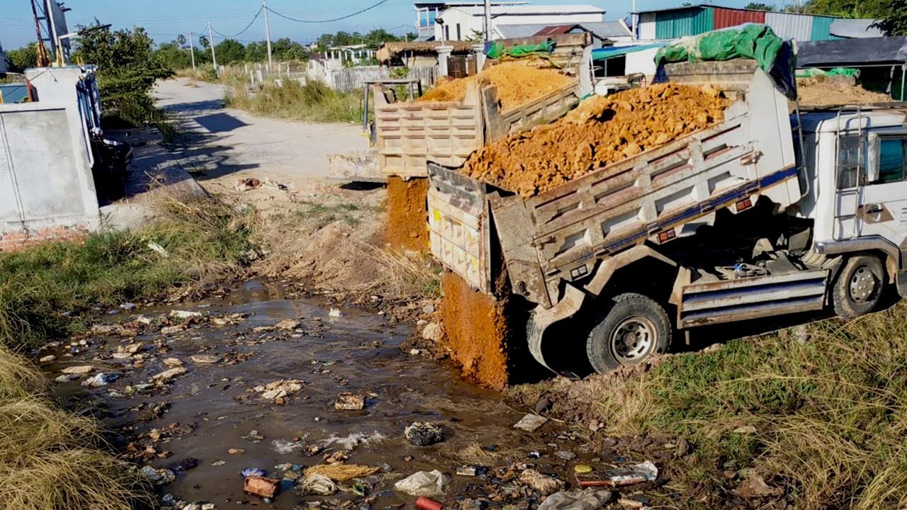 Be Watchful !! Amazing First Start New Landfill Project By Bulldozer Komatsu Great Actions Trucking