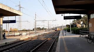 E652.102 TCS 59134 Bicocca-VillaSG.Bolano-Bari Lamasinata in transito nella stazione di Acireale