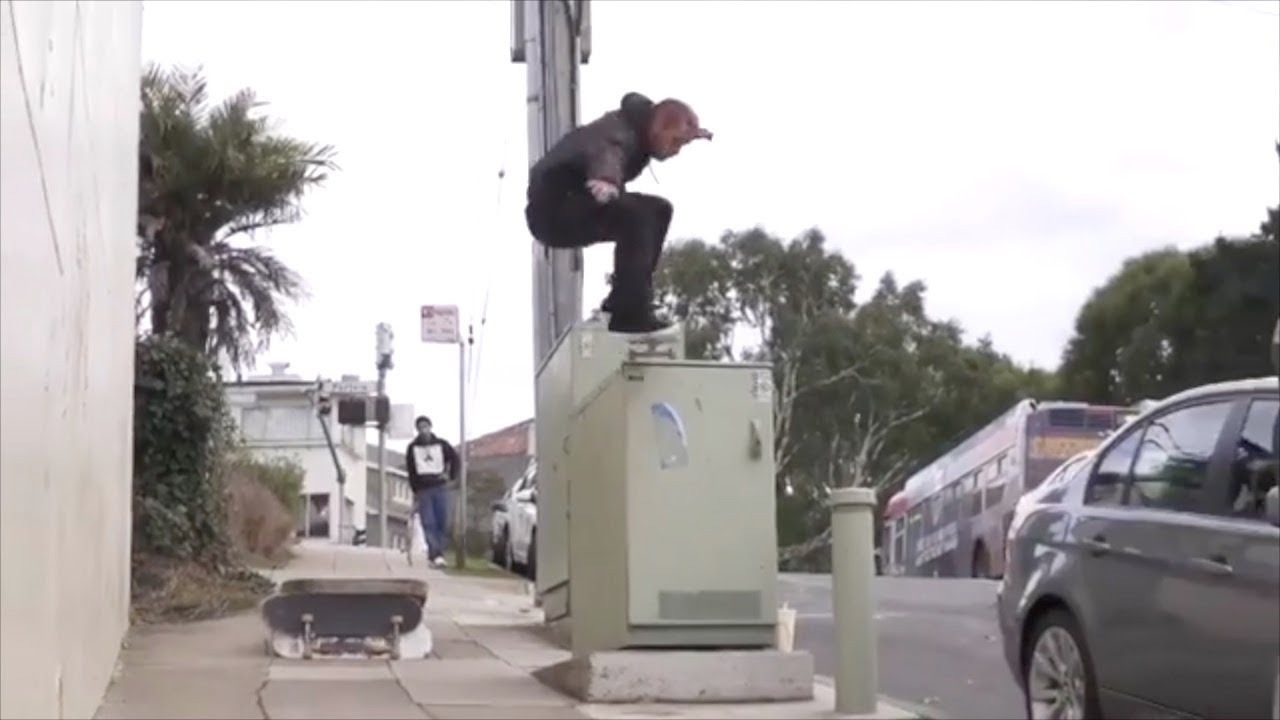 Harry Lintell 🤾‍♂️🌋