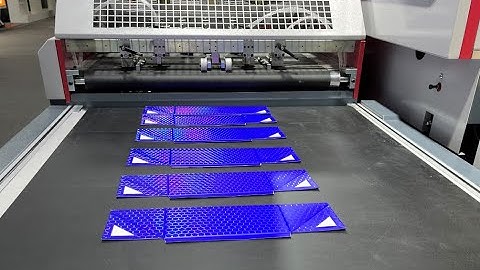 Side wings of collapsible rigid box case making machine at China Print 2021 (ST036XL)