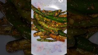 झटपट बनाए हरी मिर्च का मसालेदार चटपटा अचार /Instant Green Chilli Pickle recipe shorts pickleeasy