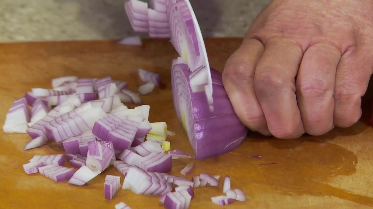 Quickest way to chop an onion YouTube