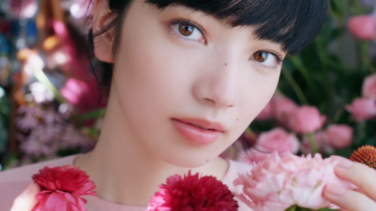 小松菜奈 ドアップで囁く すっぴん風メイク披露 インテグレート 新cm Youtube