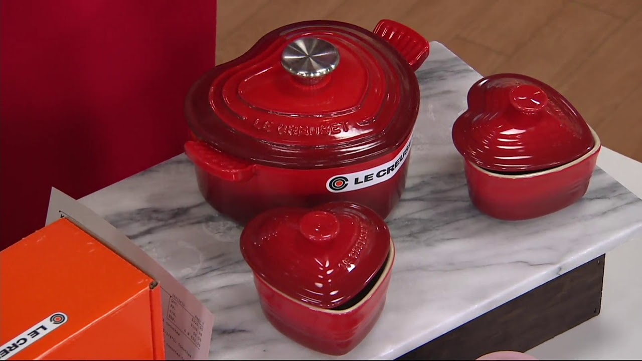 Le Creuset Cast Iron 2qt Heart Shaped Dutch Oven & 2 Mini Cocottes on QVC 