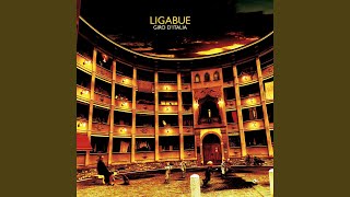 Video thumbnail of "Ligabue - Una vita da mediano (Versione acustica)"