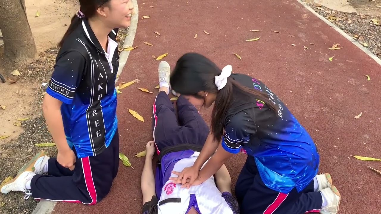 การช่วยฟื้นคืนชีพ CPR โรงเรียนยุพราช ม.5/14