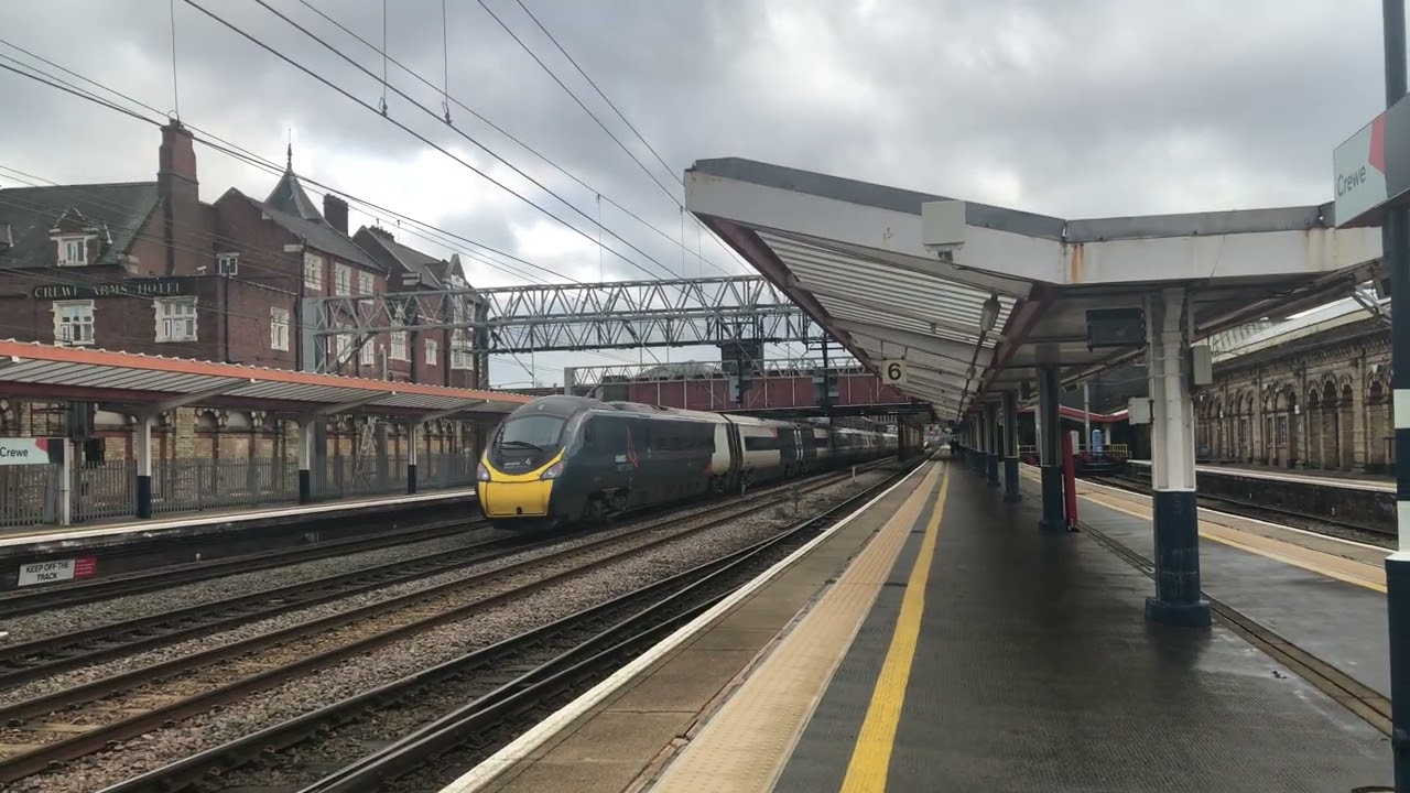 390138 + 390130 Crossover at Crewe (17/01/2026)
