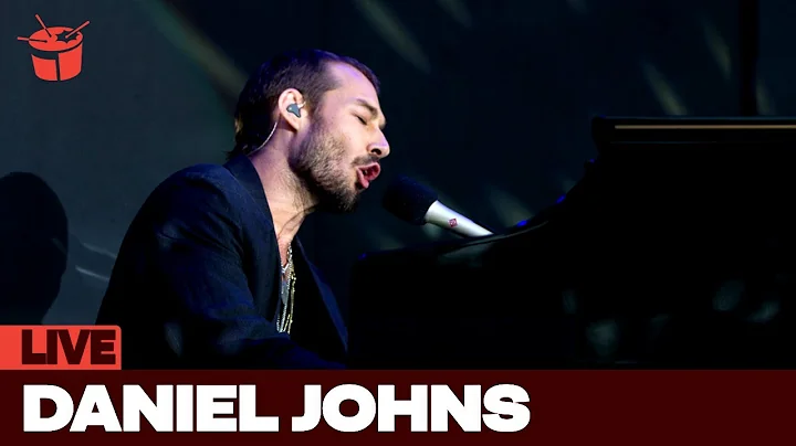Daniel Johns covers 'Smells Like Teen Spirit' at t...