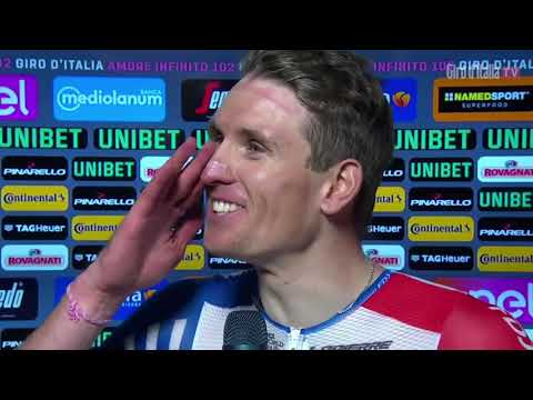 Video: Giro d'Italia 2019: Arnaud Demare fiton një sprint të furishëm në Fazën 10 në Modena