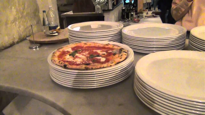 Alla Scoperta della Vera Pizza Napoletana 2013 - Pizzeria Tonino BO - servizio di Liliana Minetti