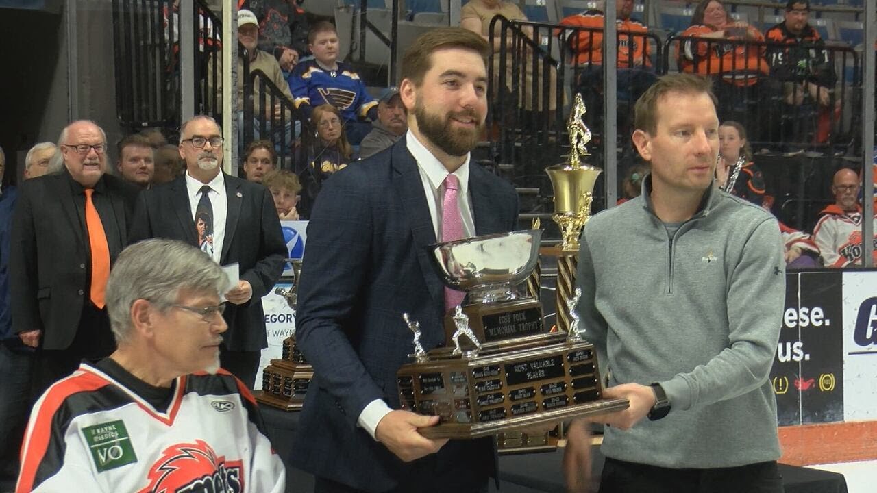 Komets fall in regular season finale to Bison, Dugan wins team MVP