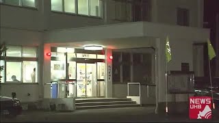 2人は