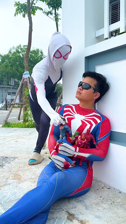 RUN AWAY #superman #marvel #animation #hulk #superhero #funny