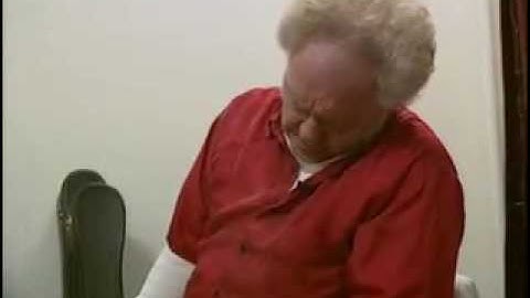 Extra Terrestrial Visit - Louis Theroux