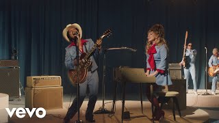 Download Lagu Die With A Smile - Lady Gaga, Bruno Mars (Official Music Video) MP3 Download Lagu Die With A Smile - Lady Gaga, Bruno Mars (Official Music Video) MP3