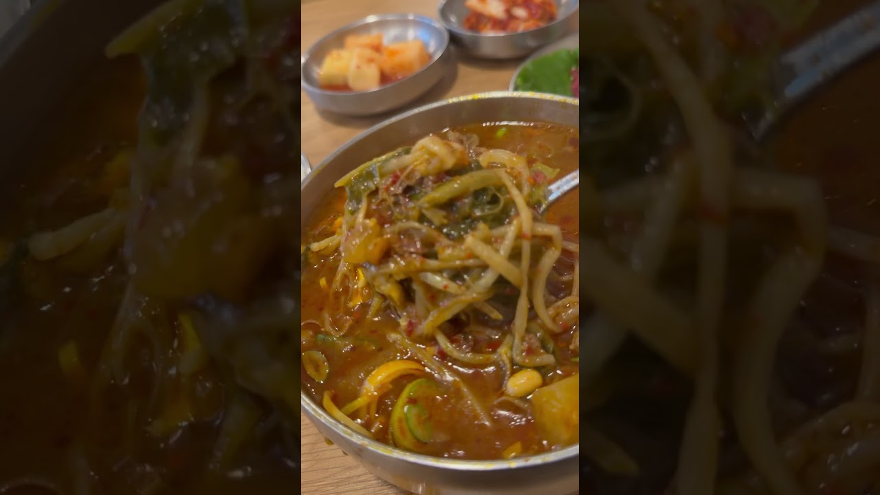 Steven went to Seoul and eats Korean beef soup and raw beef . They're so yummy. #food #seoul