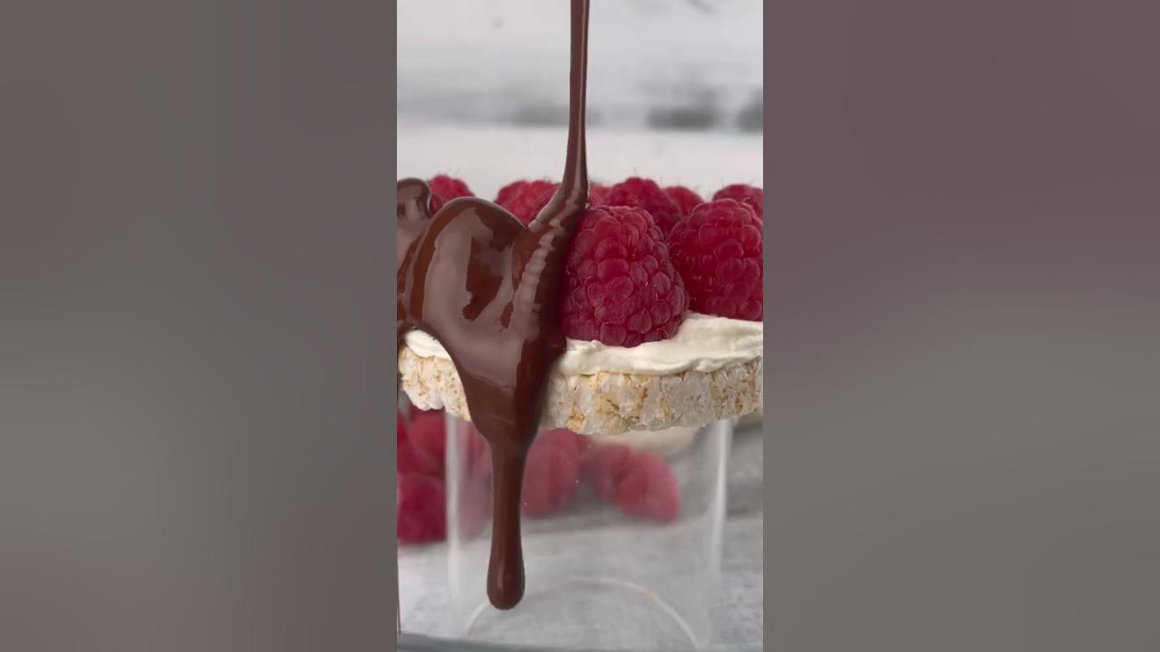 Rice Cake - Easy Healthy Snack Recipe - cheese cake rice cake with raspberries