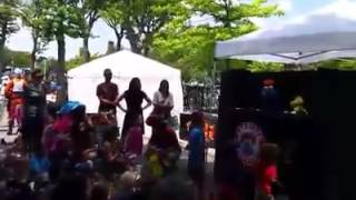 Troggg And Duck - Larrikin Puppets In Brooklyn, Nyc