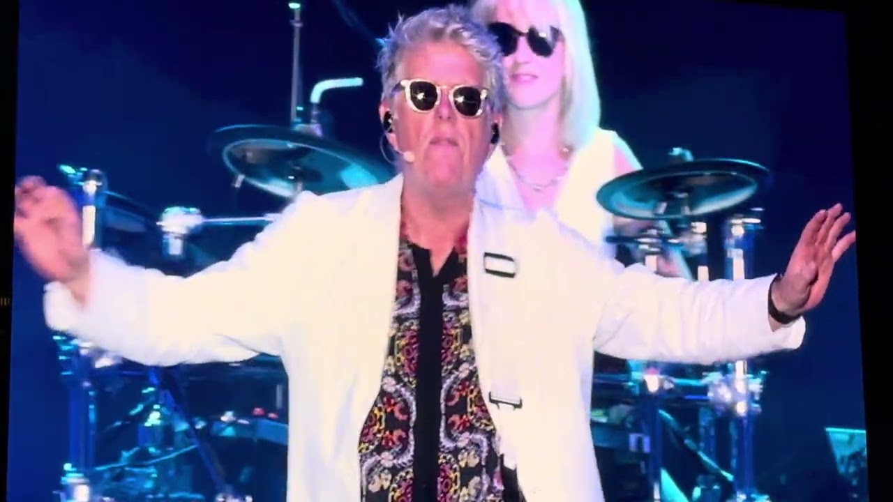 Tom Bailey/ThompsonTwins-Hold Me Now-NYC(8/18/24) 4K HD