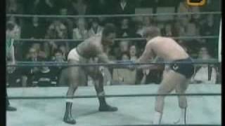 Tom Tyrone vs Caswell Martin pt1