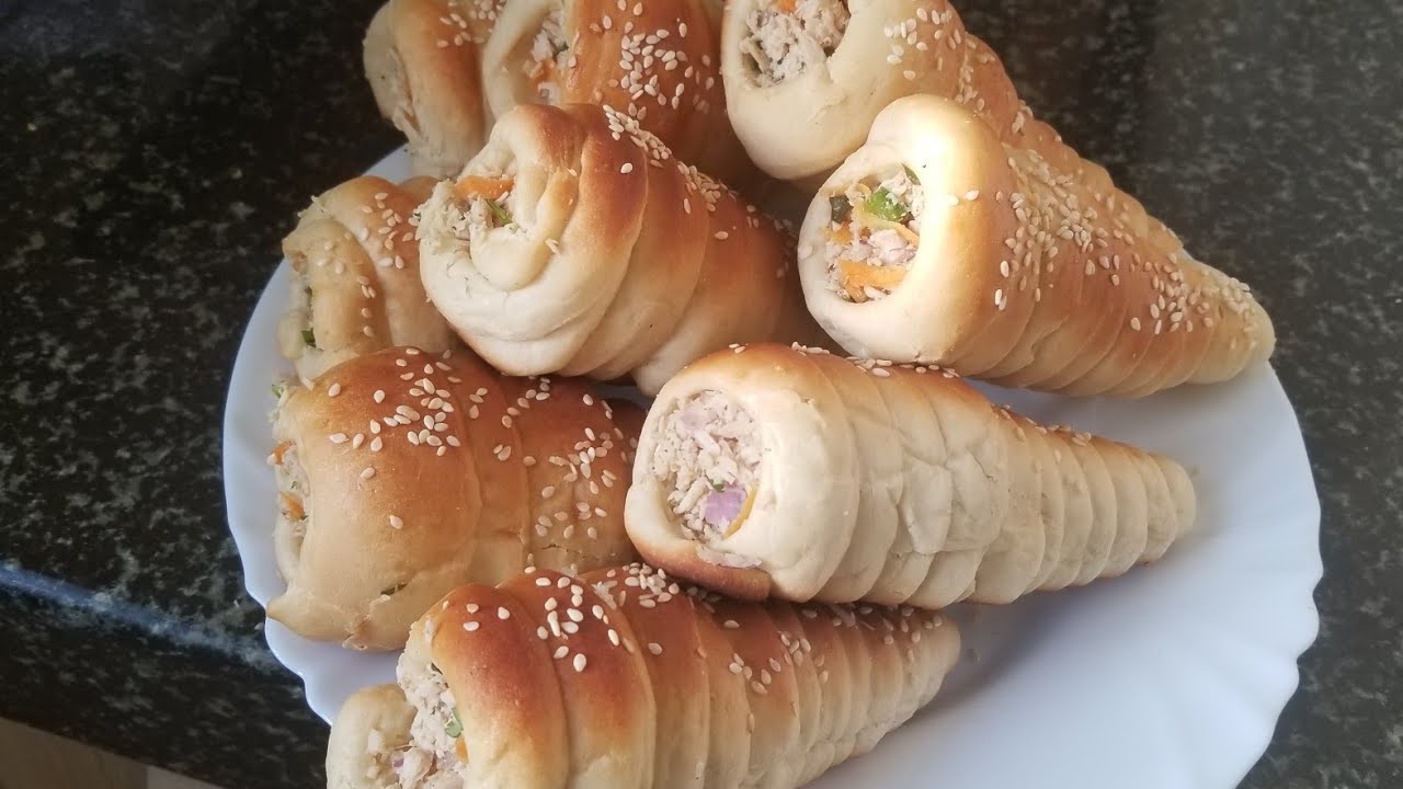 Mapishi ya cone bread na Chicken filling