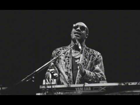 Stevie Wonder - Happier Than The Morning Sun (live)
