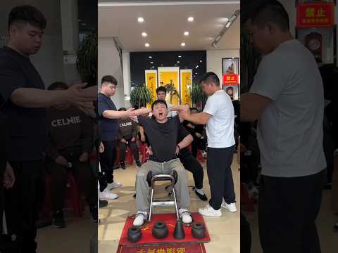 E2267 The man hardly👿😖dared to move🥰🎉one side of his body,but now he can walk completely normally!