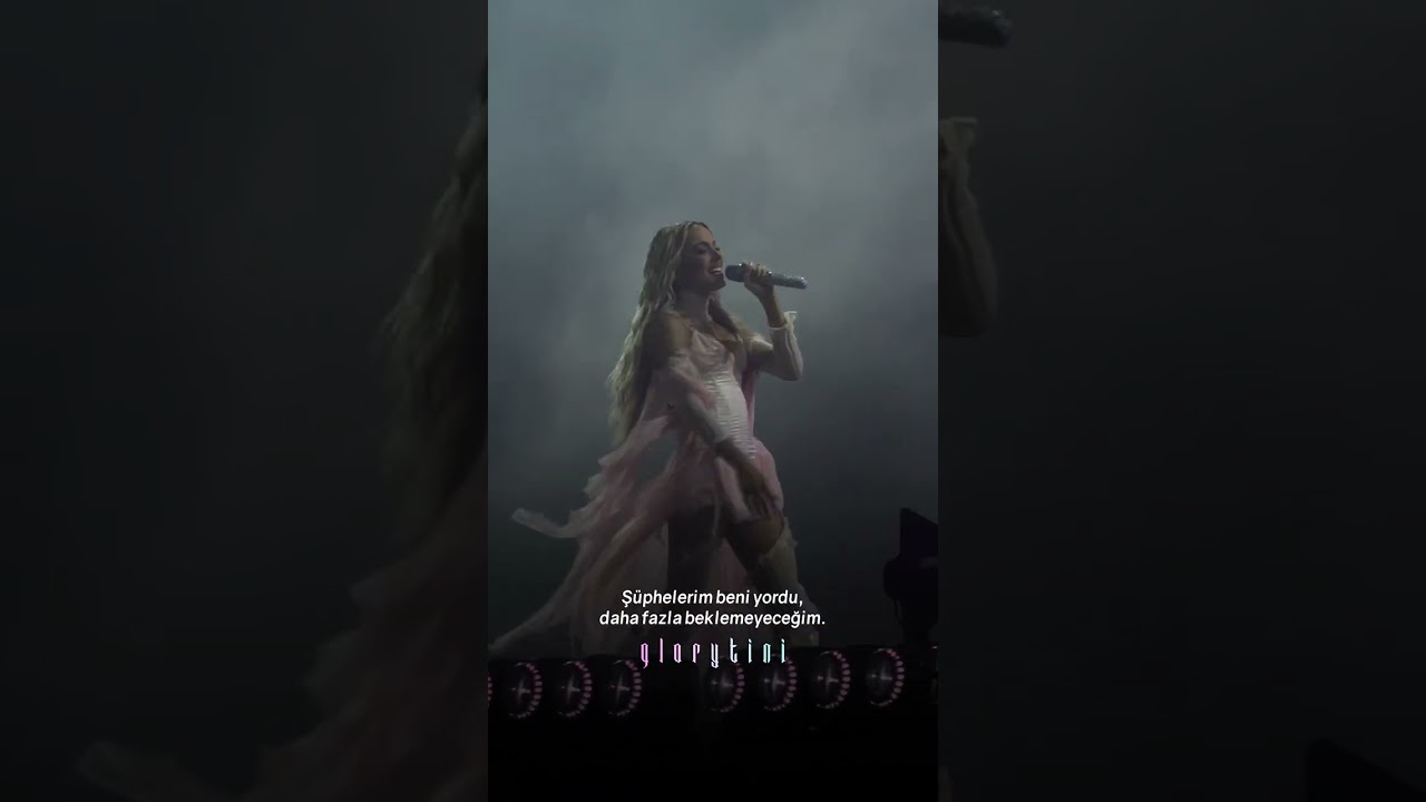 TINI - En Mi Mundo | En Vivo FUTTTURA 