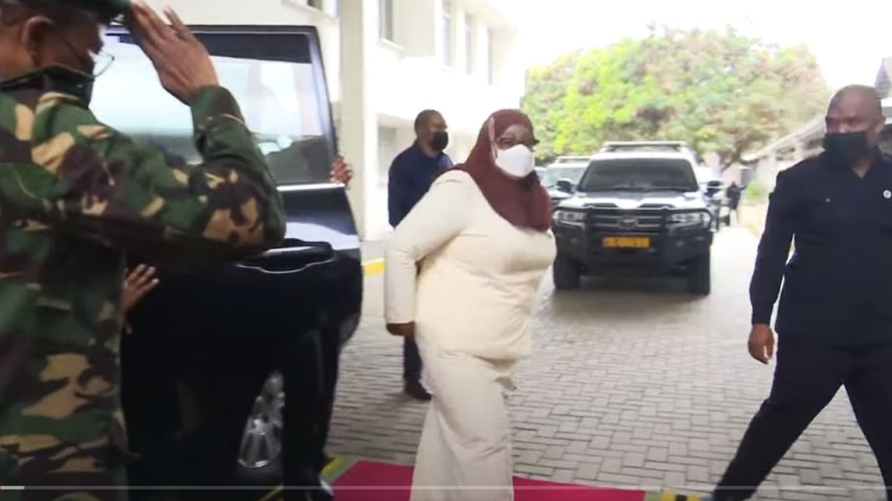 Msafara wa Rais Samia alivyowasili CCBRT kufungua majengo ya hospital hiyo