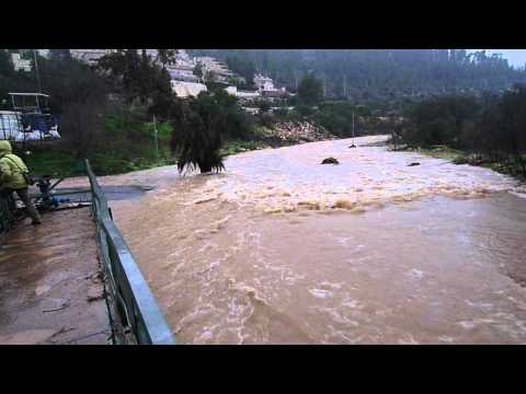 Flows in Nahal Sorek and Beit Zayit Reservoir נחל שורק גועש ומאגר בית זית גולש