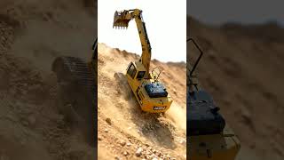 EPIC RC Excavator Sand Run! 🤩 Dusty Descent Fun!