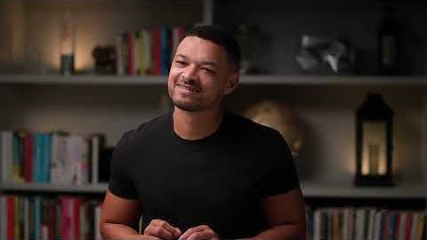 Ex-Google Insider WARNS: "AI Is Extremely Dangerous Now"