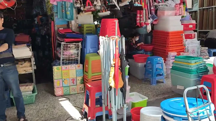 曾經福建省內最大最繁華的服裝批發市場，台江農貿市場。曾經福州市最繁華的購物天堂，商家必爭之地，如今繁花落盡令人唏噓不已。 - 天天要聞