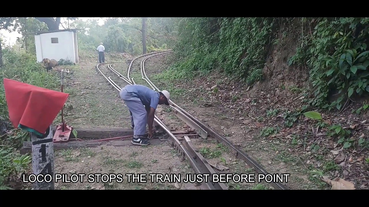 Z reversal Crossing of Darjeeling Himalayan Railway - Fully Manual Unique Process from British Era