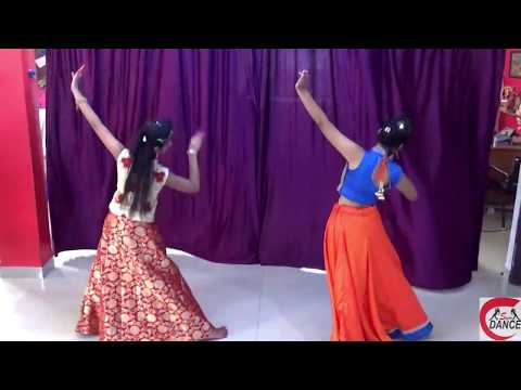 Aaja Nachle Dance choreography | Madhuri Dixit | Sunidhi Chauhan | Sangeet | Eshika & Rupal |