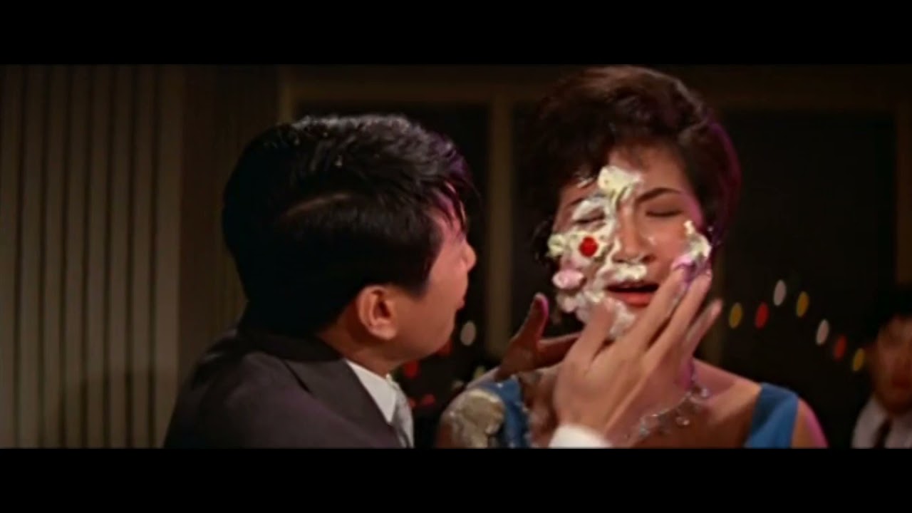 The Millionaire Chase (1969) - the restaurant pie fight - The Millionaire Chase (1969) - the restaurant pie fight