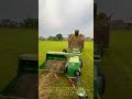 베일러 장비를 활용한 목초지 사각 베일 압착 및 적재 작업 #haybaler #squarebaling #agriculturemachinery #farmproductivity