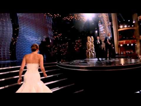 Jennifer Lawrence FALLS Oscars 2013 1080p HD Oscar Awards Speech Silver Linings Playbook Trip Fall