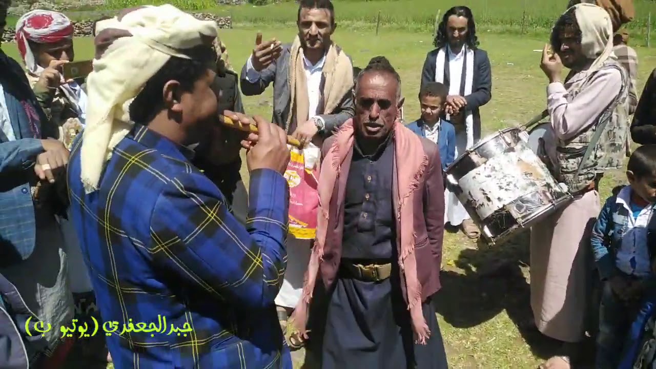 معينة شعبية فارس مزيق والمرحوم حميد في قرية الحقلين عرس أولاد الشيخ محمد توفيق الكينعي